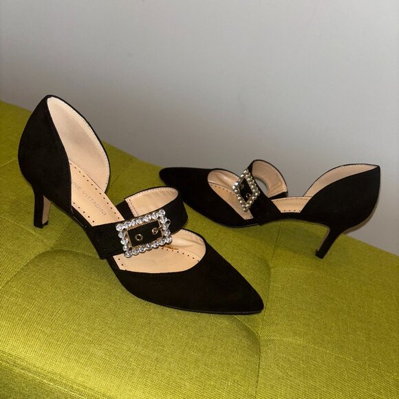 Formal pump - Picture 1 of 1